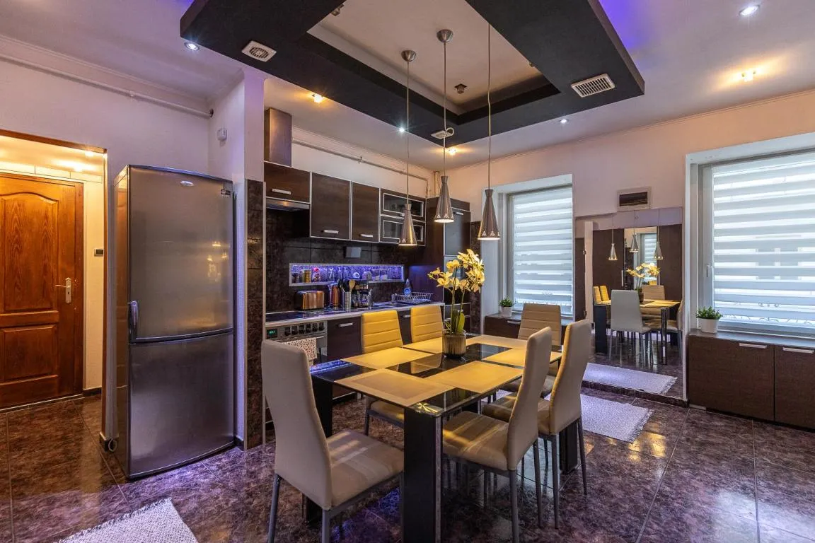 Image of City Vibes Apartment – 3 bdrms