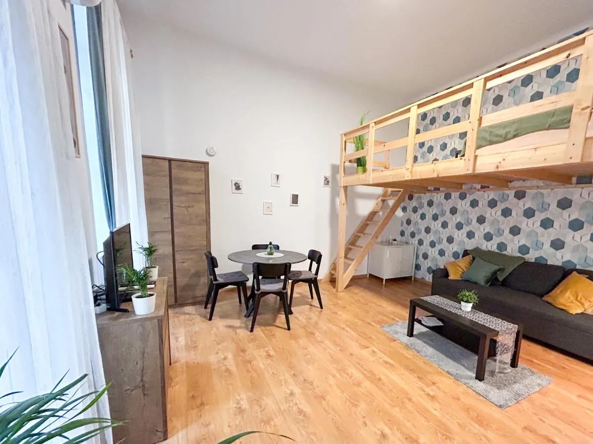 Image 1 of Colorful apartment next to Gozsdu and Synagogue