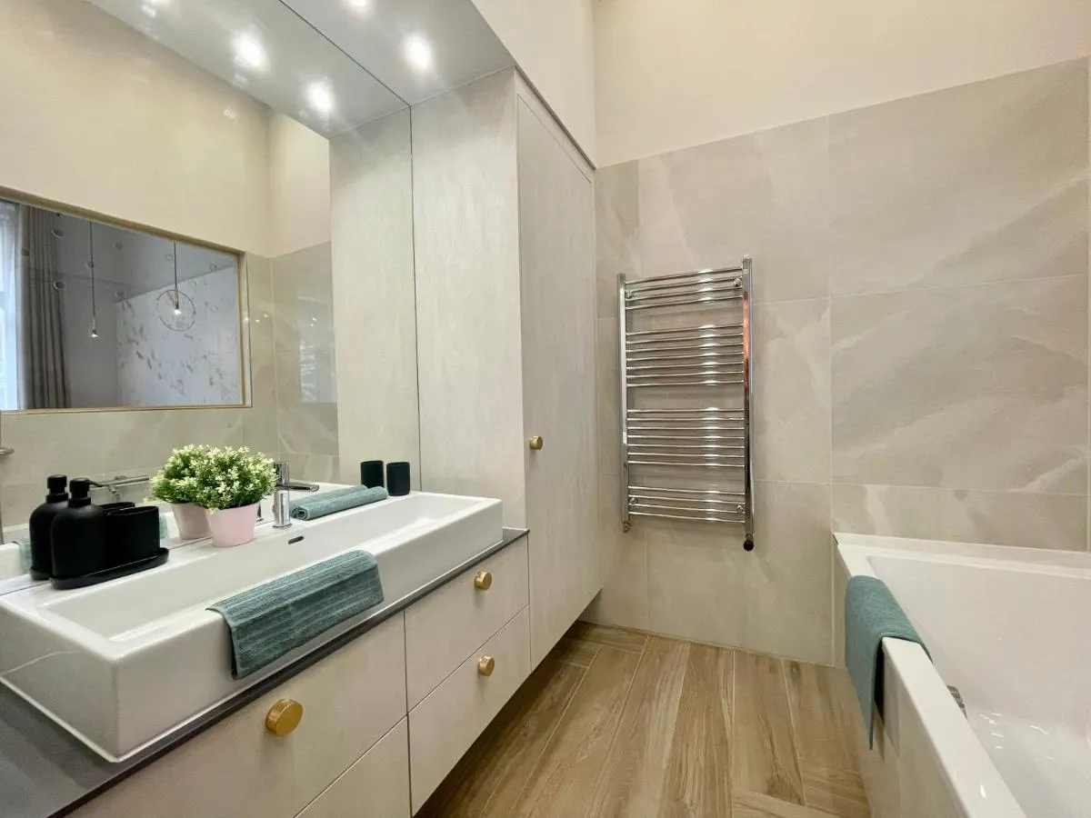 Image 1 of Comfort Lux Design Apartment #Castle #2bedroom #freeparking