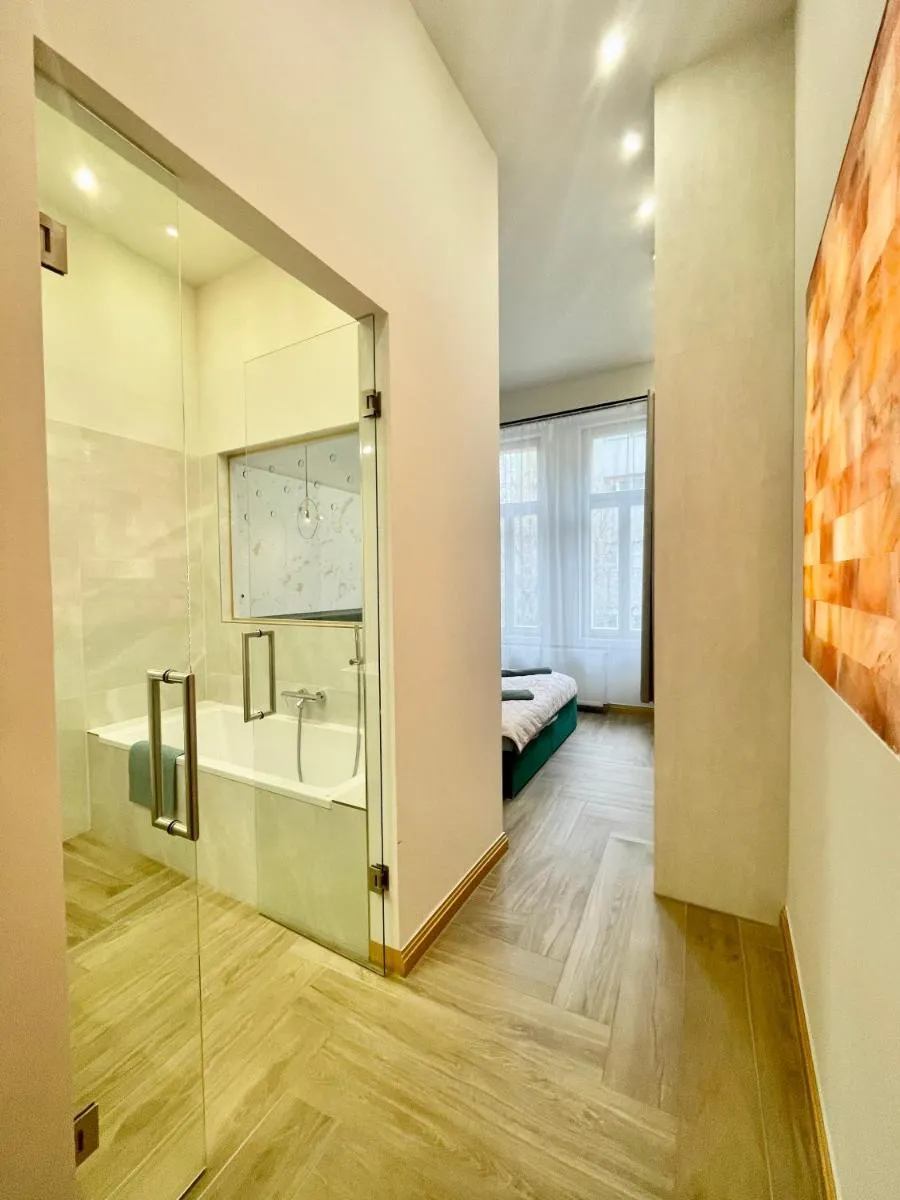 Image 5 of Comfort Lux Design Apartment #Castle #2bedroom #freeparking