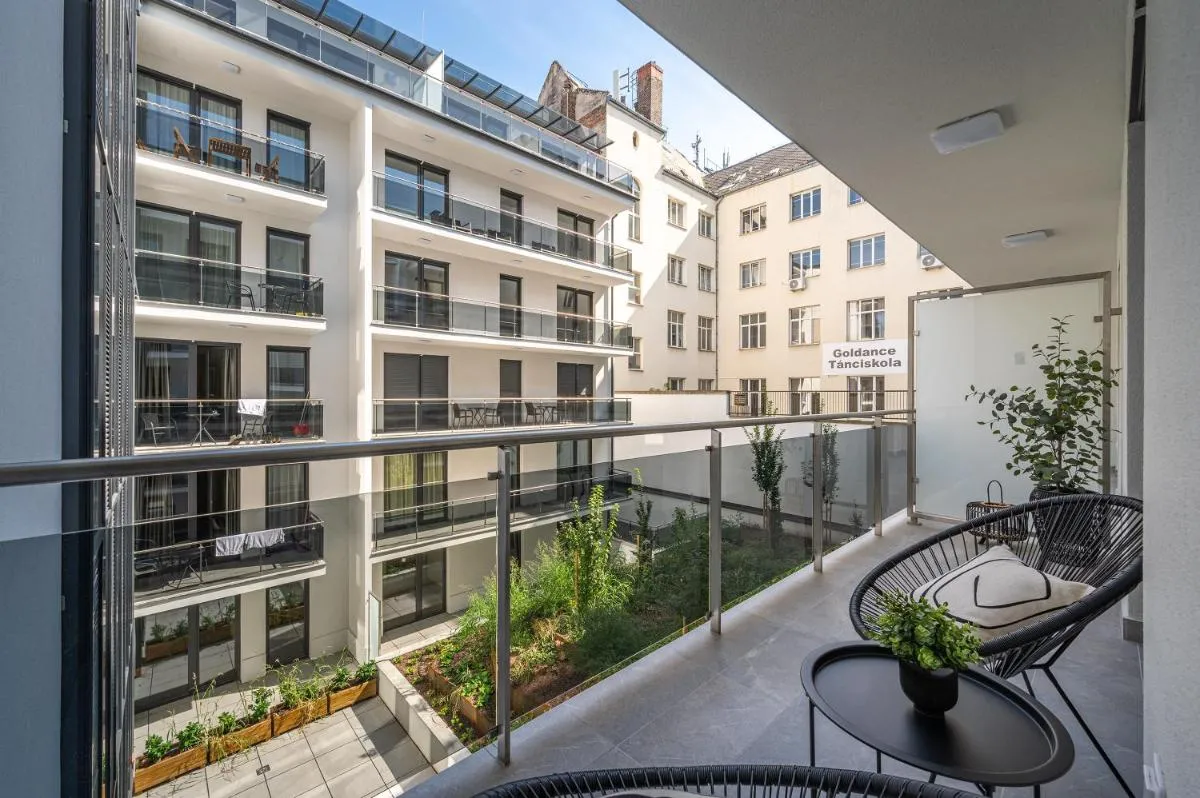 Image 5 of Condo With Balcony @ Downtown Budapest