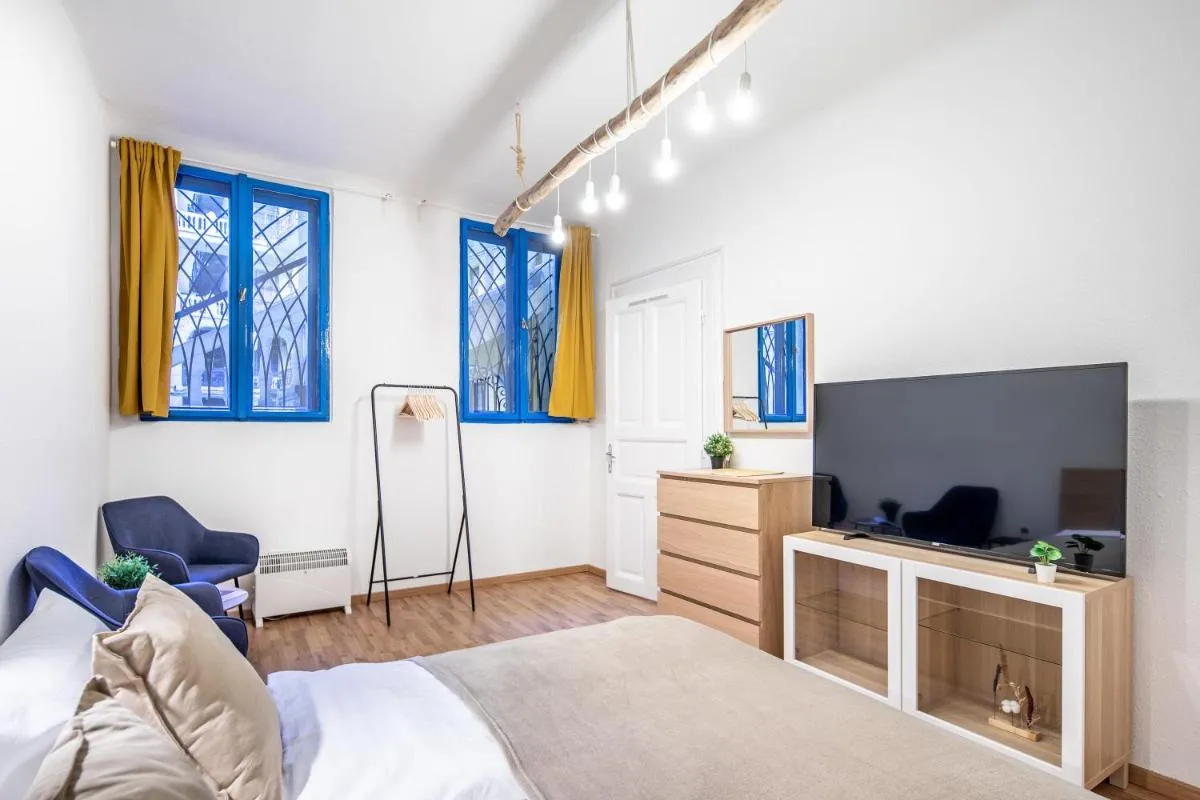 Image 4 of Convenient apartment at gastro driven location