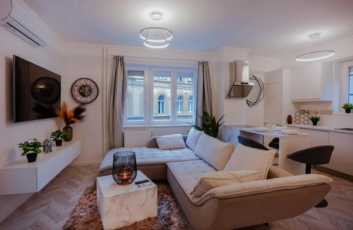 Image of Corvin Avenue Premium Central Apartment