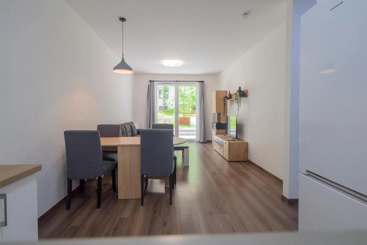 Image 3 of Corvin Modern Two Bedroom Apartment FREE PARKING