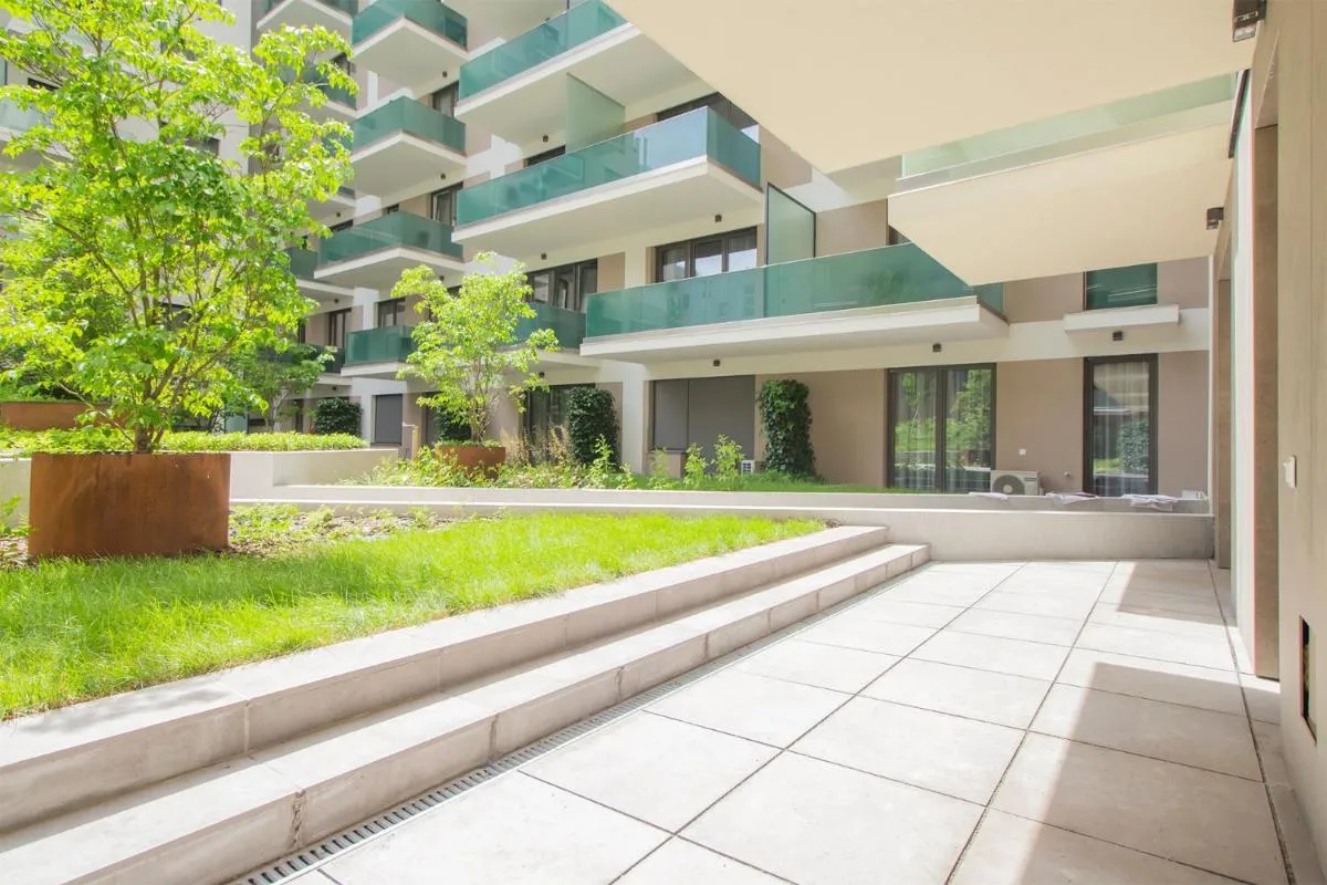 Image 5 of Corvin Modern Two Bedroom Apartment FREE PARKING