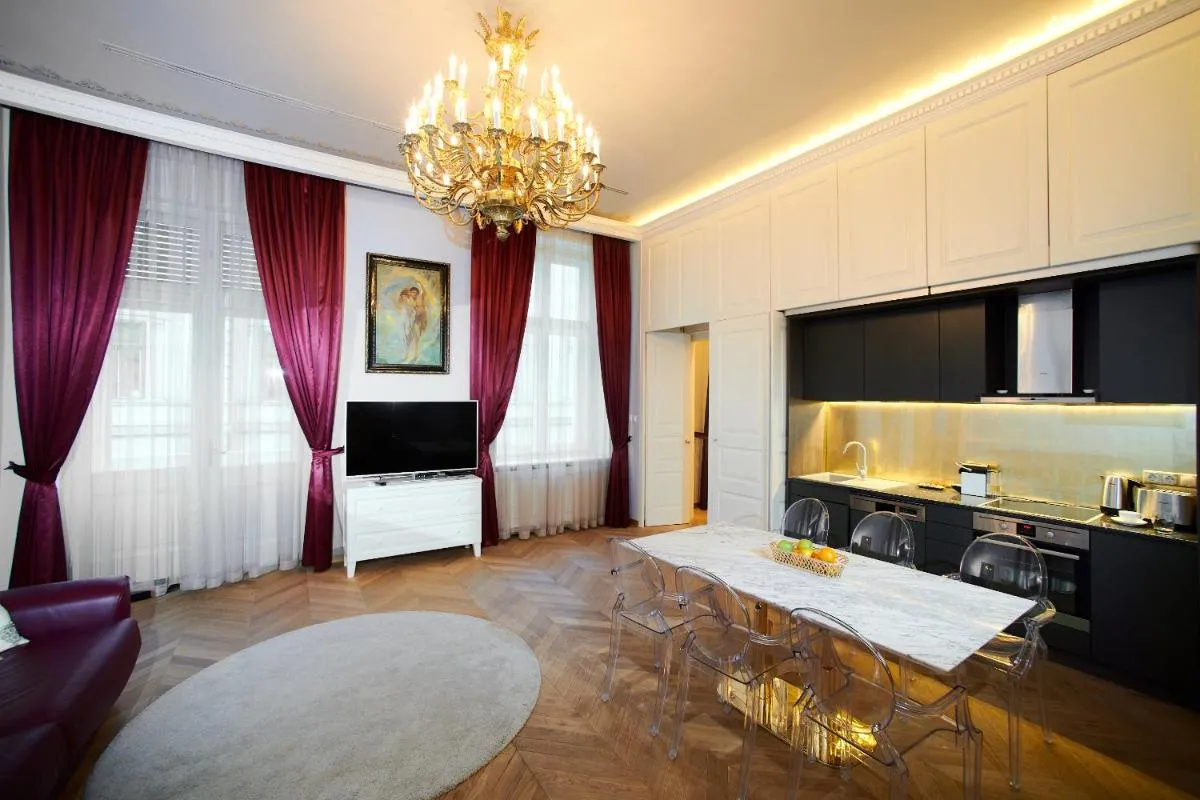Image 3 of Count Zrinyi Basilica Luxurious Residence