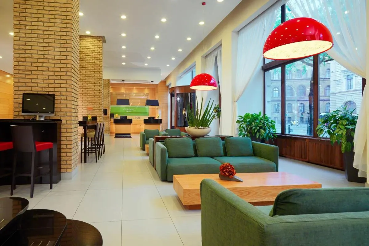 Image 3 of Courtyard by Marriott Budapest City Center