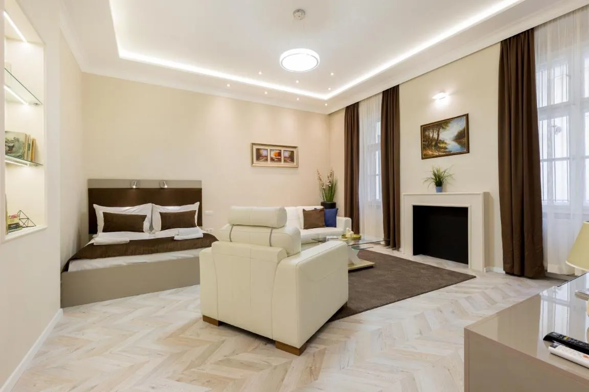 Image of Cozy Dream Home in The Absolute Center
