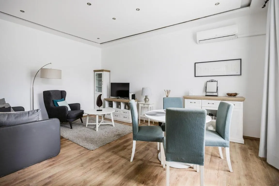 Image of Cozy&Stylish Apartment in The Ruin Bar Area
