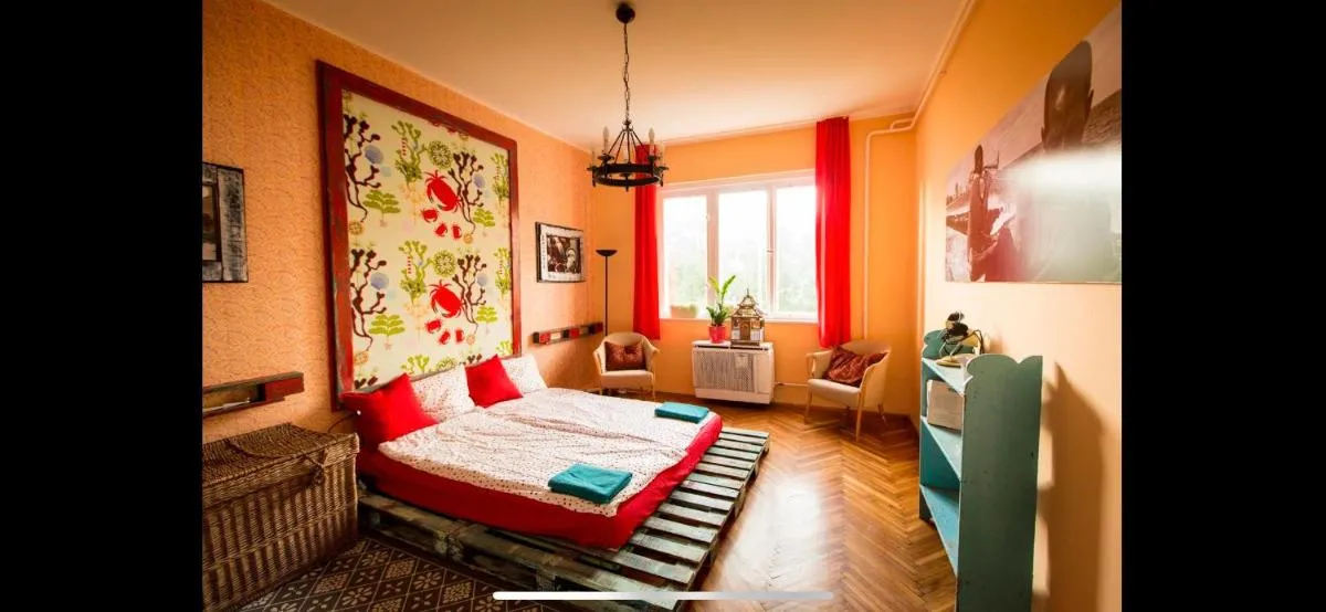 Image 1 of Cozy art flat