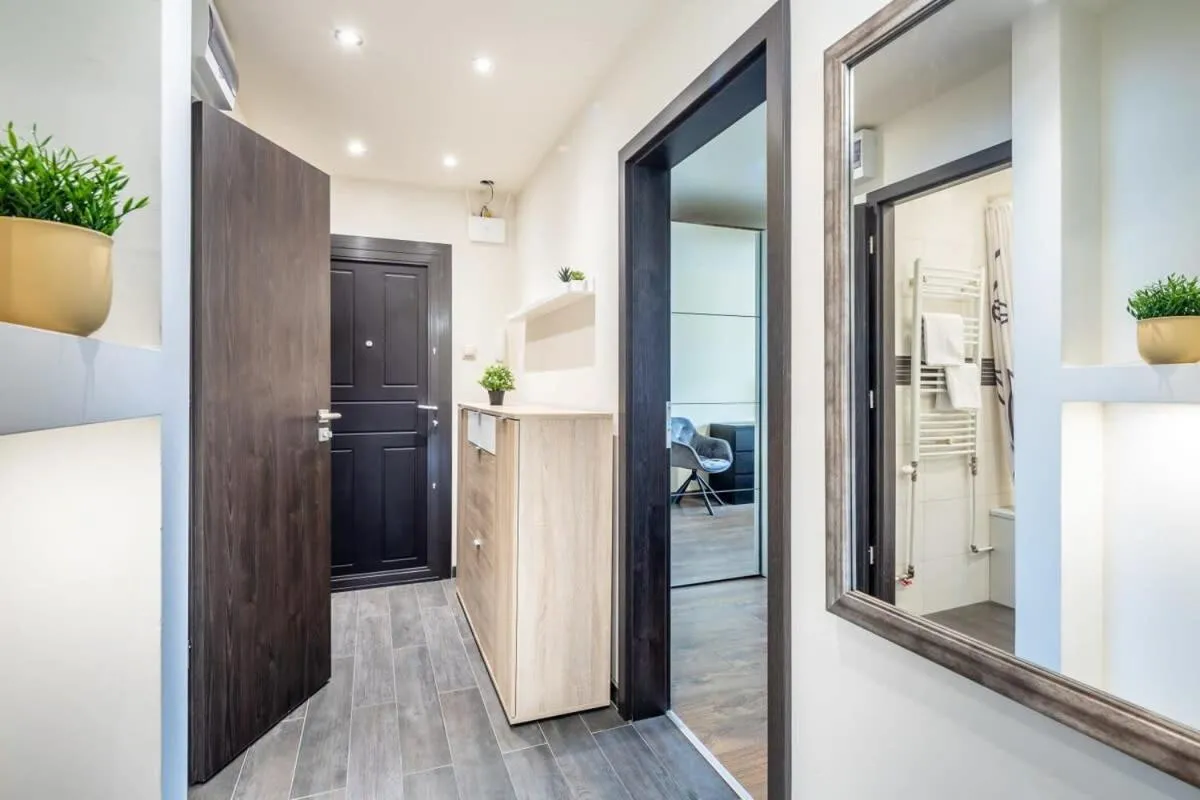 Image 2 of Cozy quiet apartment with a balcony