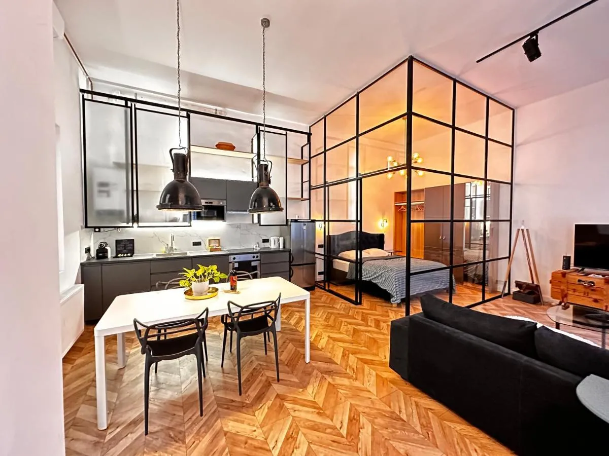 Image 3 of DEAK CENTRAL LOFT