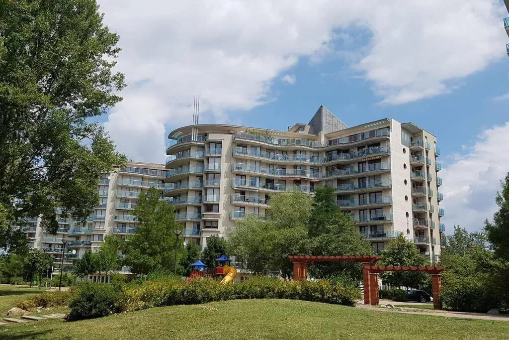 Image 4 of Danube Dream Superb view & garage