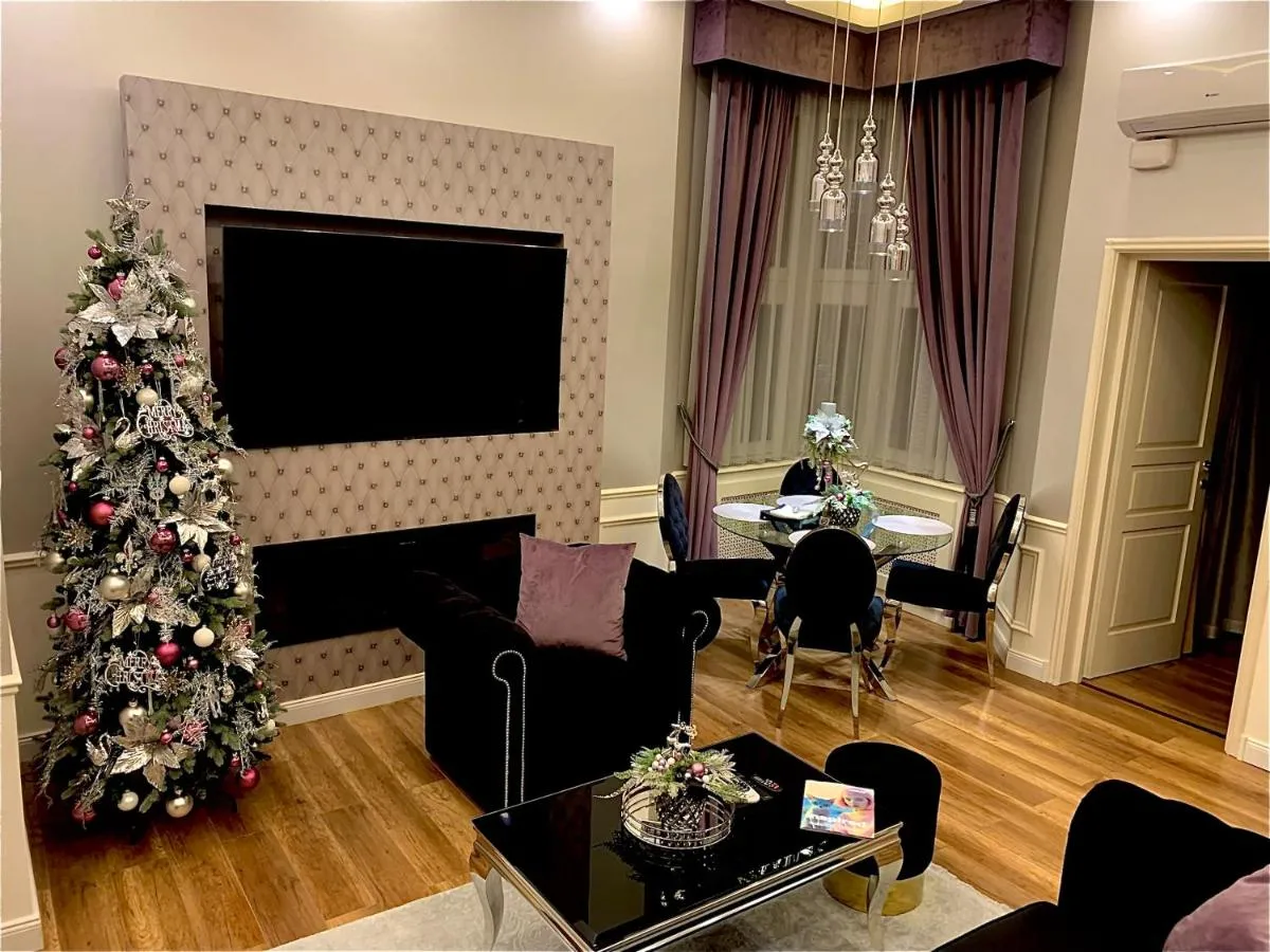 Image 1 of Danube Royal de Lux