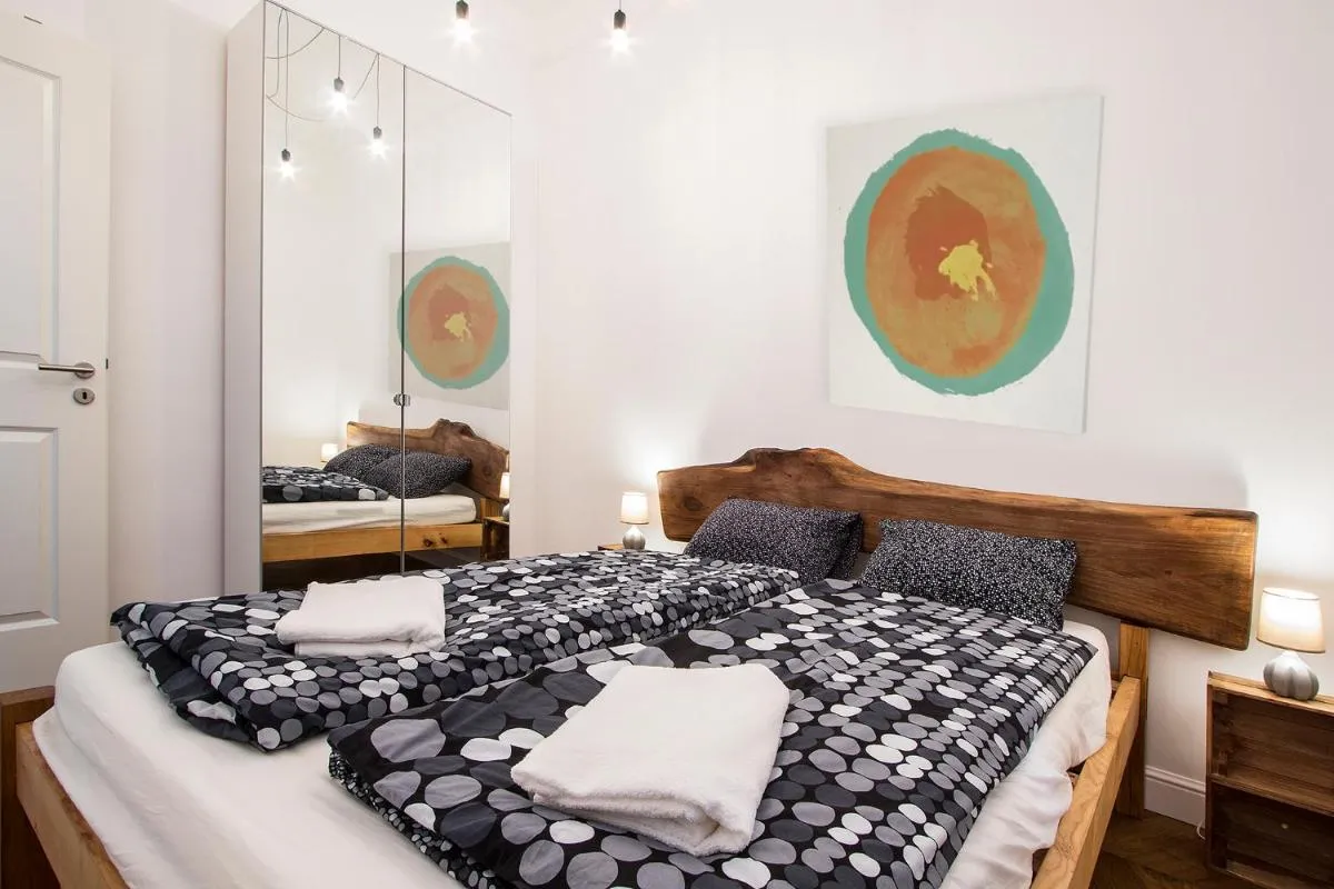 Image 6 of Daylight apartment, the best location