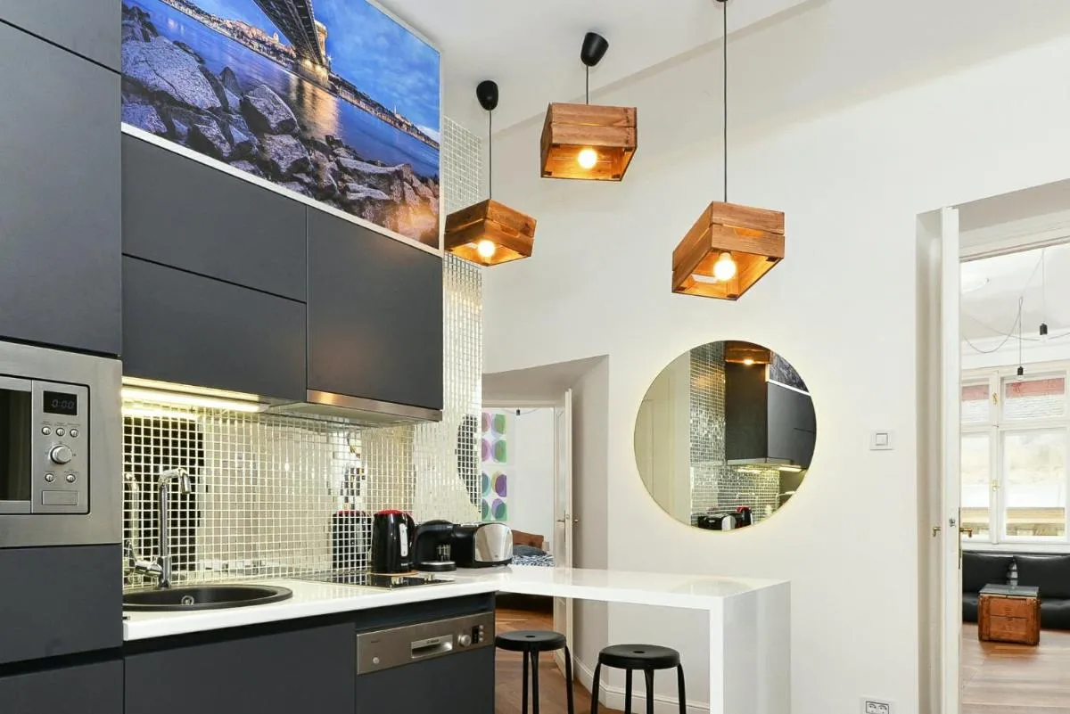 Image 3 of Daylight apartment, the best location