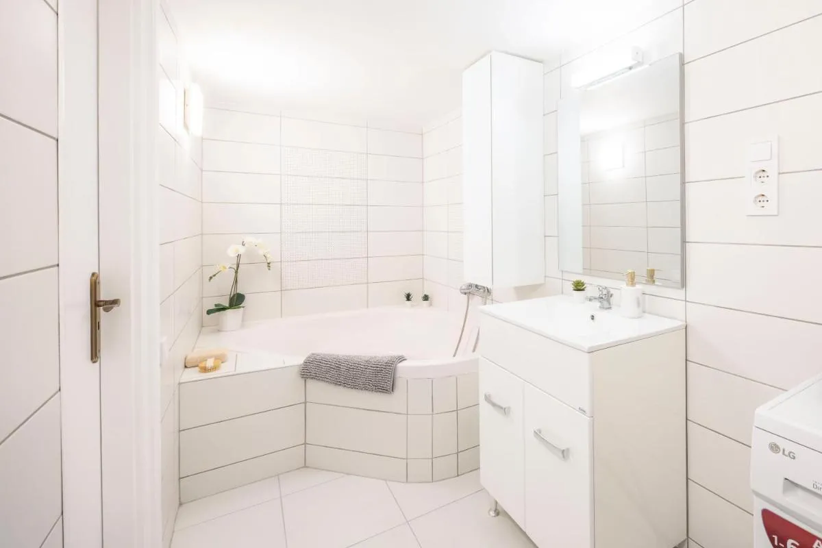 Image 6 of Deluxe & Cozy Dream Home in the Heart of Budapest