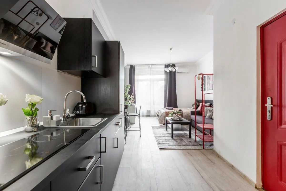 Image 3 of Deluxe Quentin Apartment next to the Synagogue