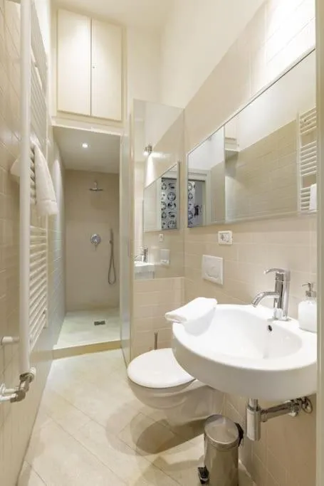 Image 3 of Designer Dream Home with Balcony at Vaci Street