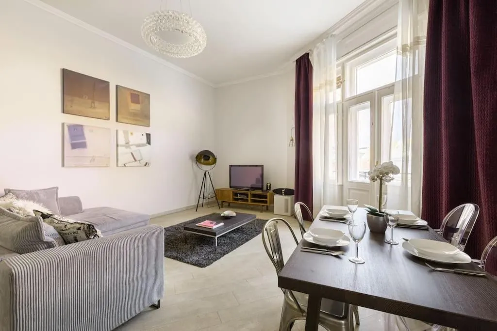 Image 4 of Designer Dream Home with Balcony at Vaci Street
