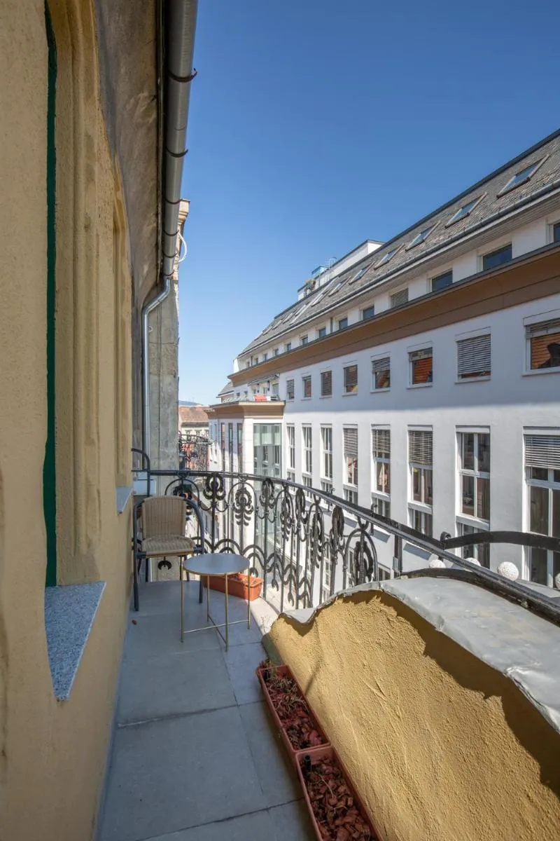 Image 5 of Designer Luxury Home in The Jewish Quarter