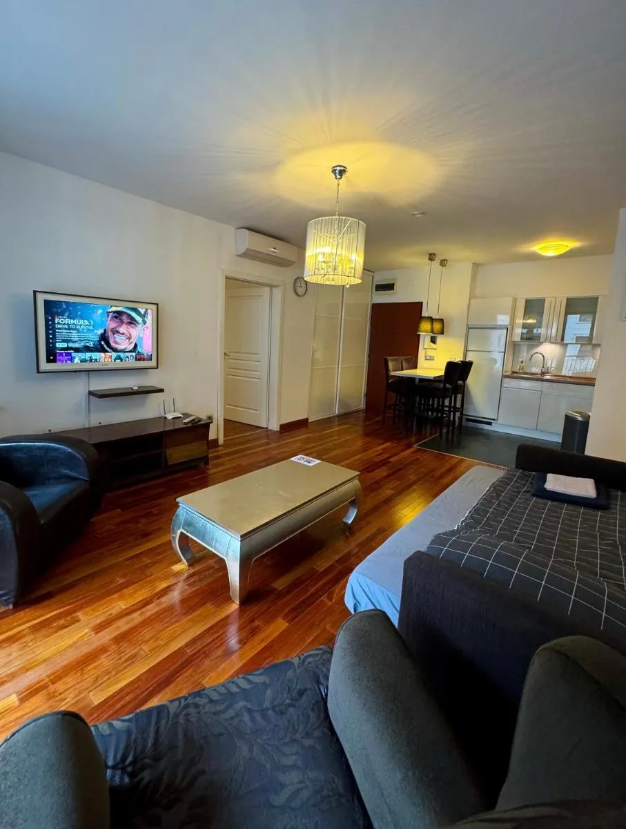 Image 3 of Downtown Family Apartments