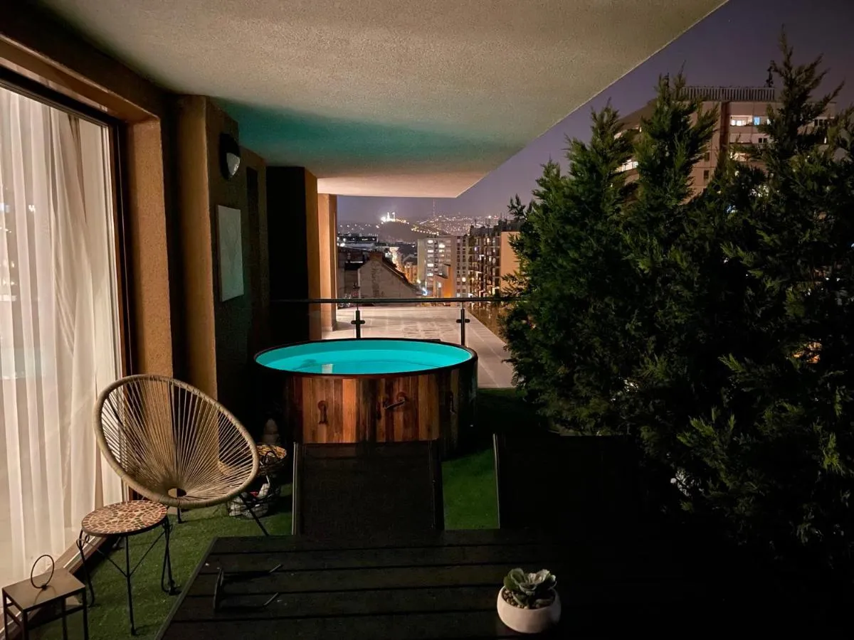 Image 2 of Downtown Penthouse Budapest