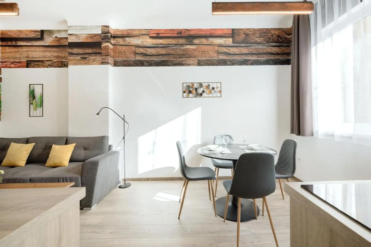 Image 2 of Elemental Retreats – Wood & Water Studios
