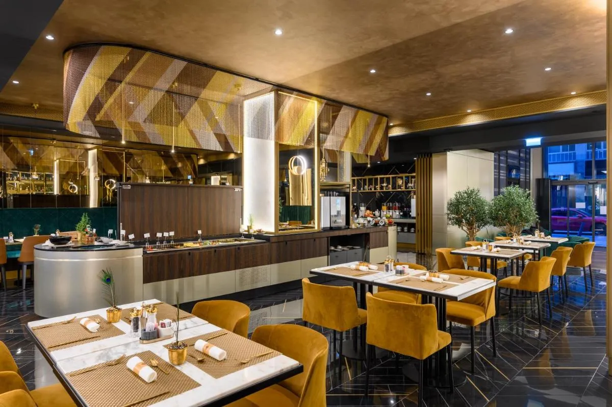 Image 3 of Emerald Hotel by Continental Group