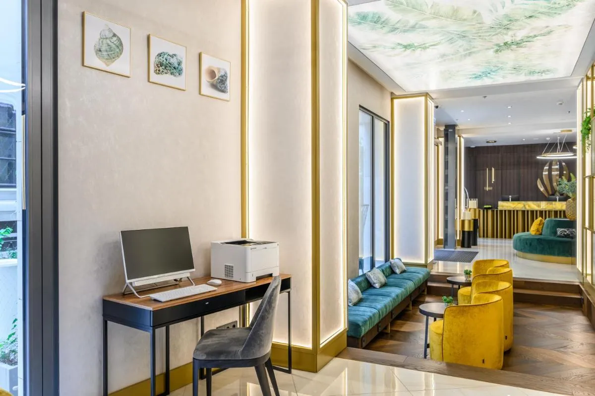 Image 4 of Emerald Hotel by Continental Group