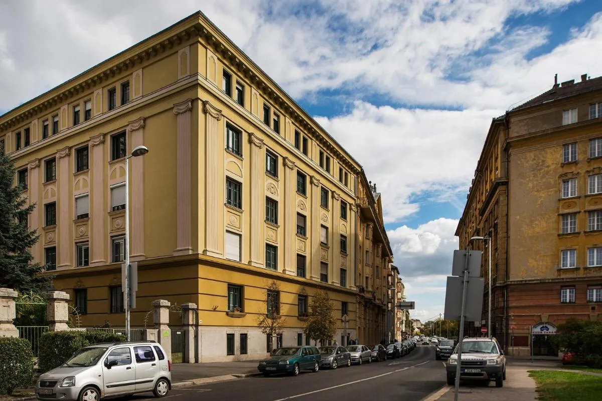 Image 5 of Engel Apartman