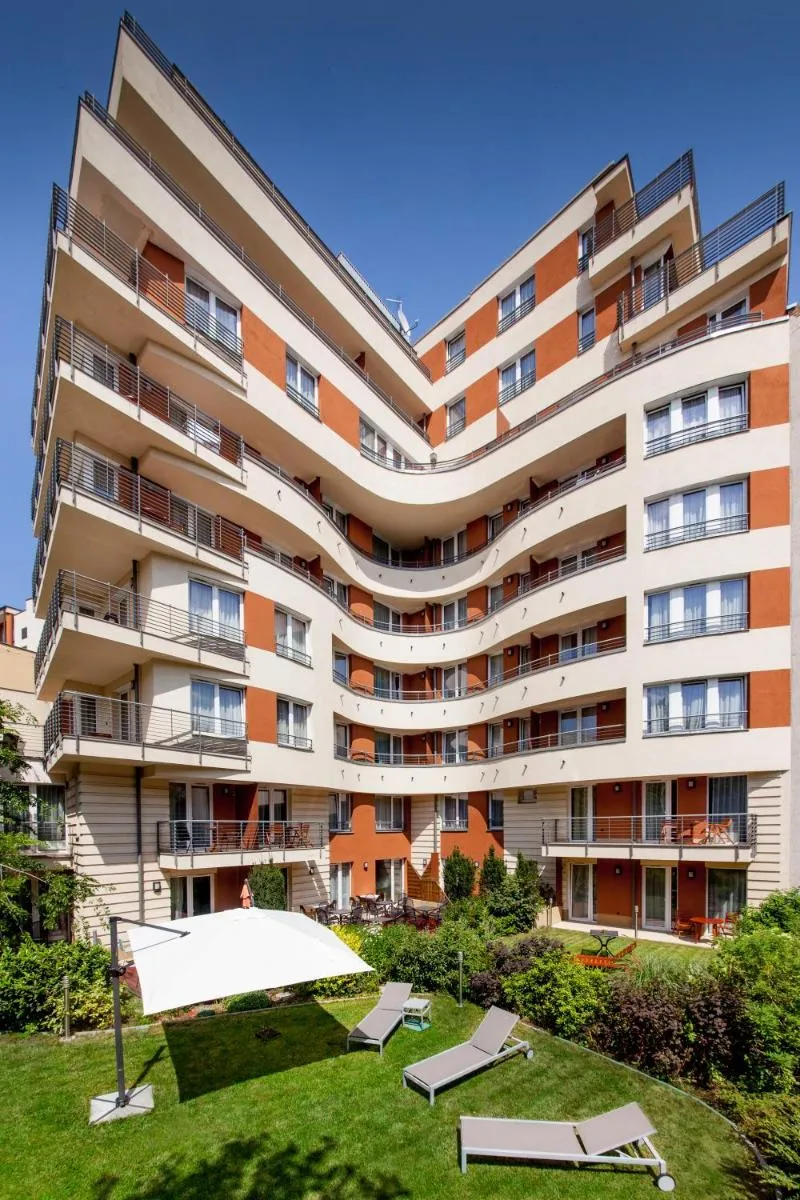 Image 4 of Escala Hotel & Suites
