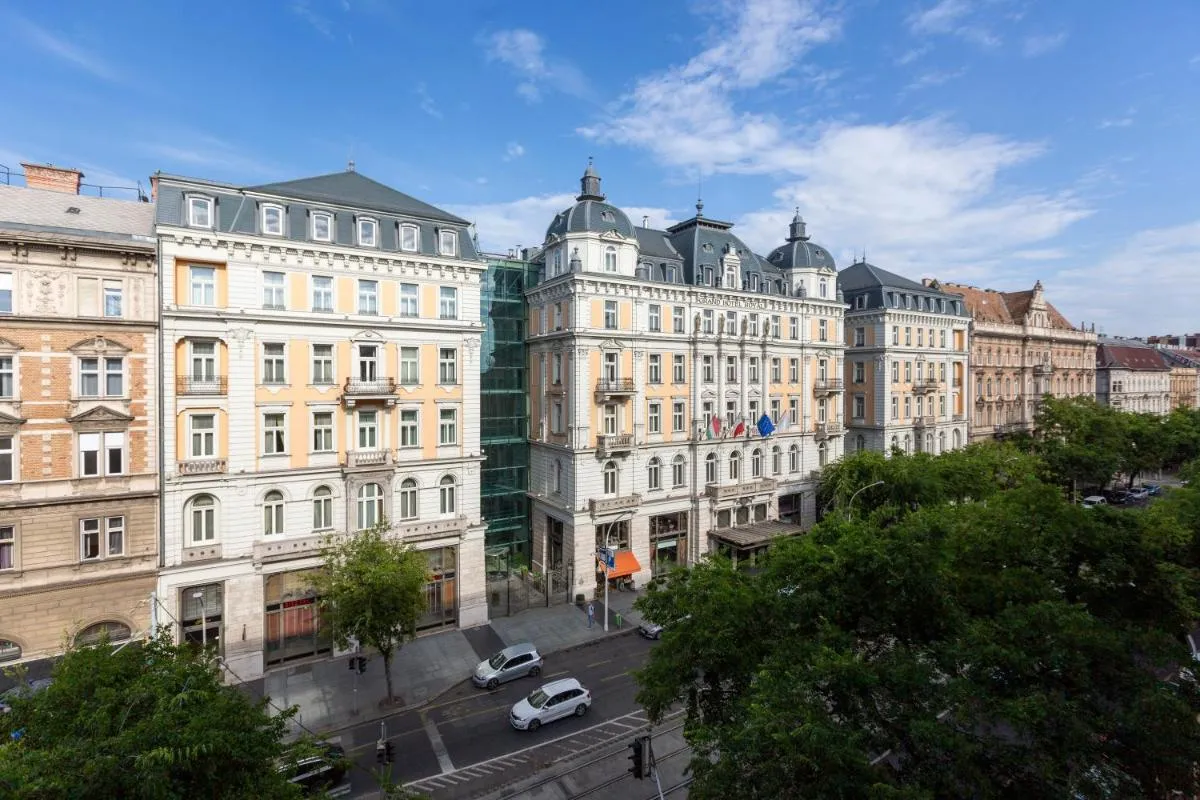 Image 5 of Exclusive & Stylish Central Apartment in the Heart of Budapest