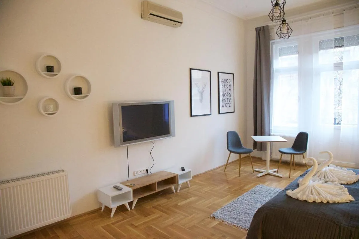 Image 2 of Five Season’s Apartment