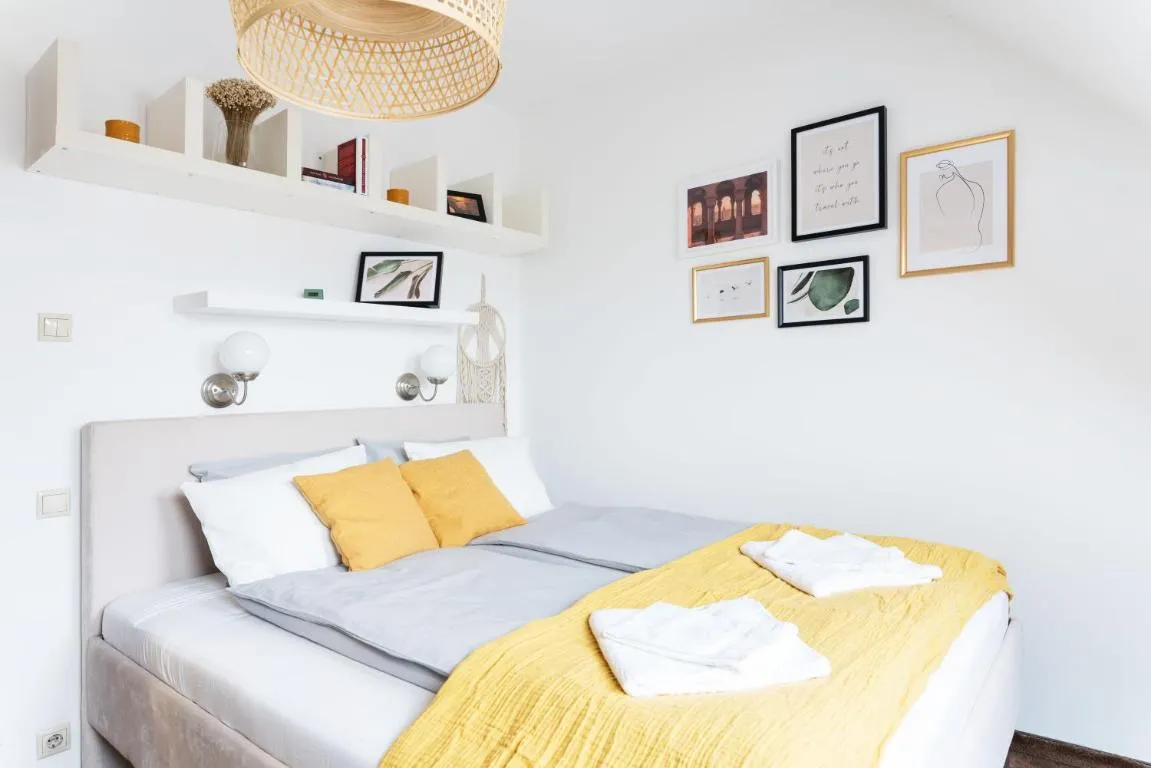 Image of Floral Apartment – NEW in town