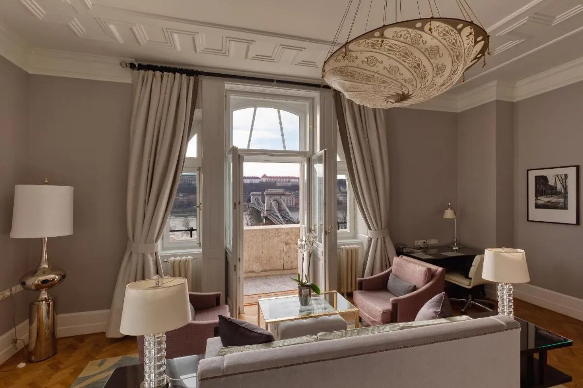 Image 3 of Four Seasons Hotel Gresham Palace Budapest
