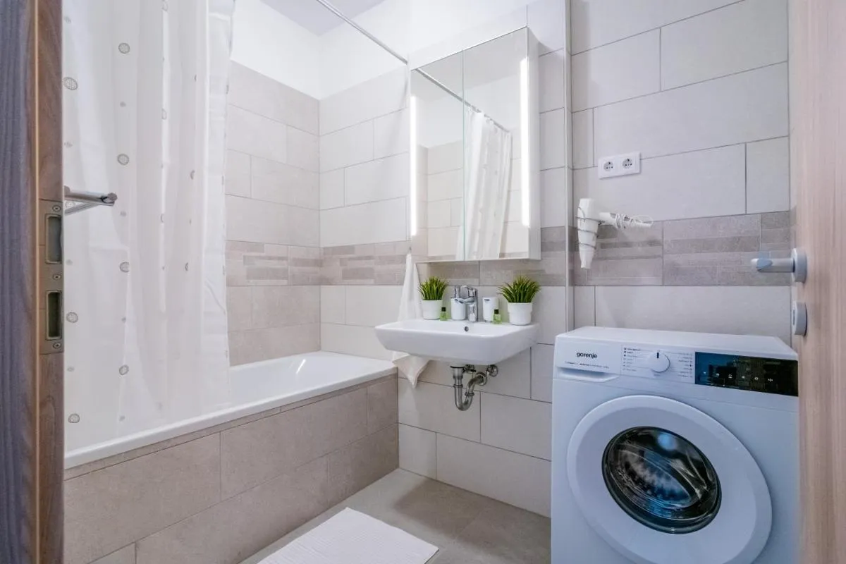 Image 4 of Fox Premium Apartment & Free Private Parking