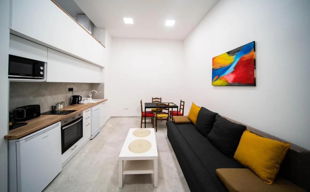 Image of Free parking Basilica Leo’s home – AC, Wi-Fi, smart TV