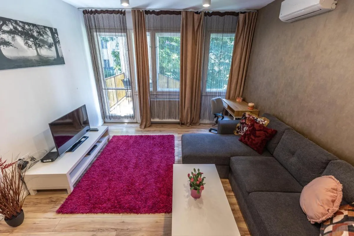 Image 6 of Gems of Budapest – Ruby Unit