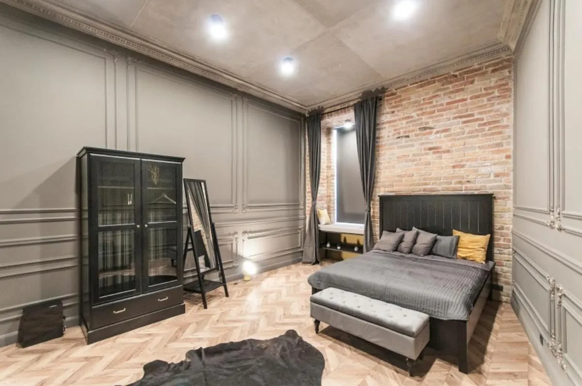 Image 5 of Geometric Luxury Apartment in the center with 3BR