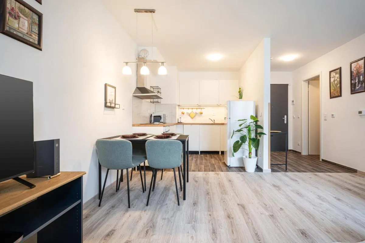 Image 3 of Happy River Apartment 1