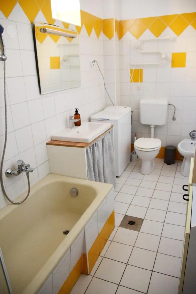 Image 3 of Hi!5 spacious apartment Budapest Palotanegyed