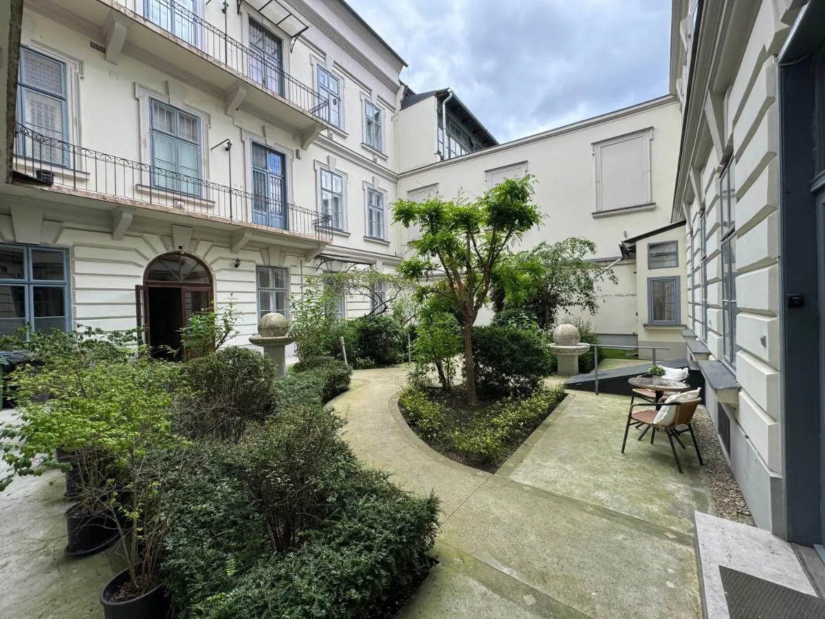 Image 5 of Hidden Gem with Terrace on the Andrássy Fashion Road