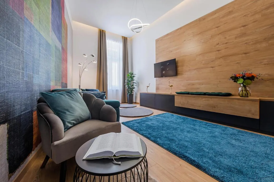 Image of High End Suite Klauzal with AC – for cooling