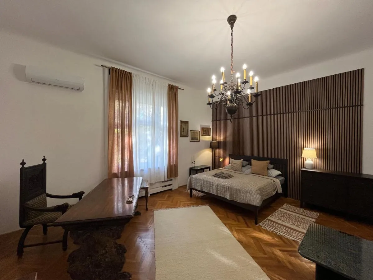 Image 5 of Hillside Luxury Residence Budapest with free garage
