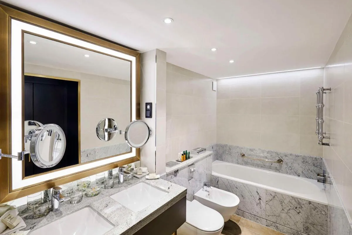 Image 2 of Hilton Budapest