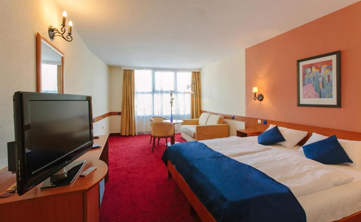 Image 4 of Hotel Mediterran