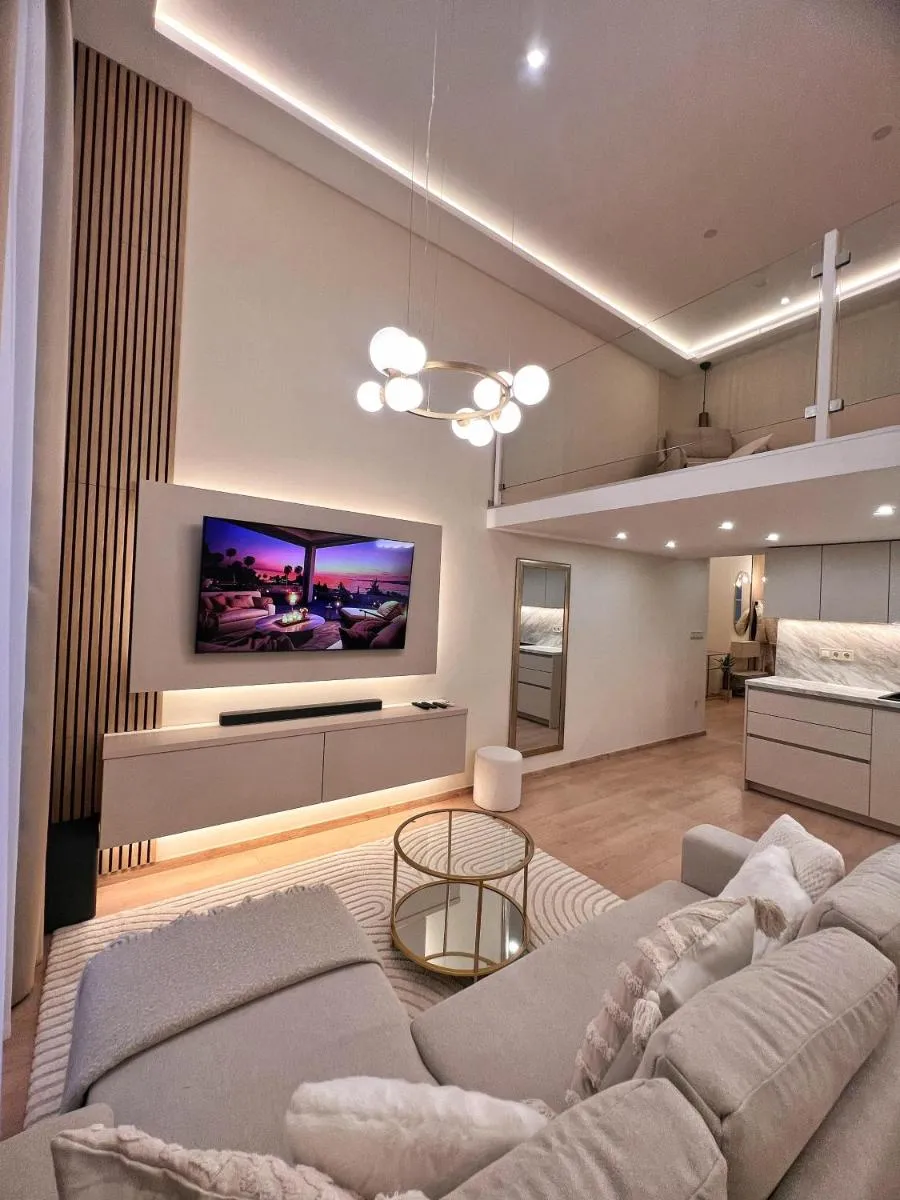 Image 3 of Hubner Apartment