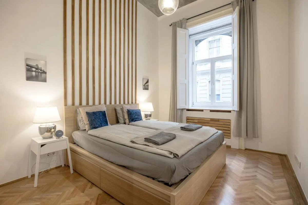 Image 5 of Industrial Fantasy Apartment