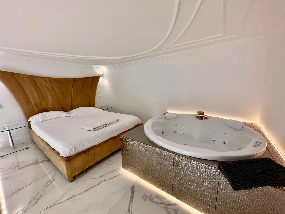 Image 6 of JACUZZI SINAGOGA view